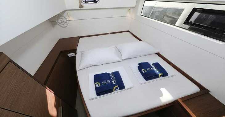 Rent a catamaran in Sangulin Marina - Lagoon 40 - 4 + 2 cab 