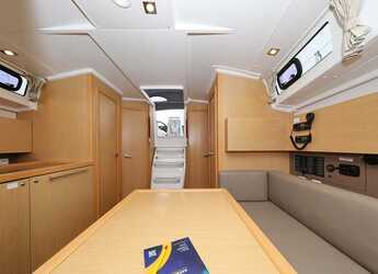 Louer voilier à Sangulin Marina - Oceanis 38 - 3 cab.