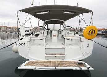 Louer voilier à Sangulin Marina - Oceanis 38 - 3 cab.