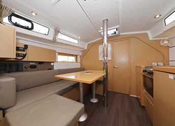 Louer voilier à Sangulin Marina - Oceanis 38 - 3 cab.