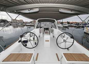 Louer voilier à Sangulin Marina - Oceanis 38 - 3 cab.