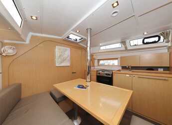 Louer voilier à Sangulin Marina - Oceanis 38 - 3 cab.