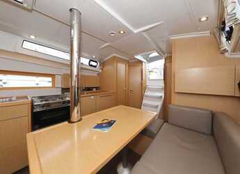 Louer voilier à Sangulin Marina - Oceanis 38 - 3 cab.