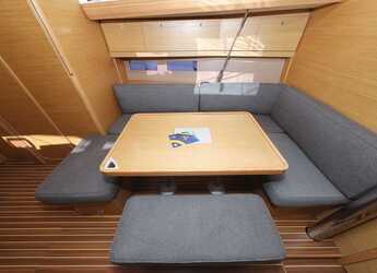 Chartern Sie segelboot in Trogir (ACI marina) - Dufour 412 GL