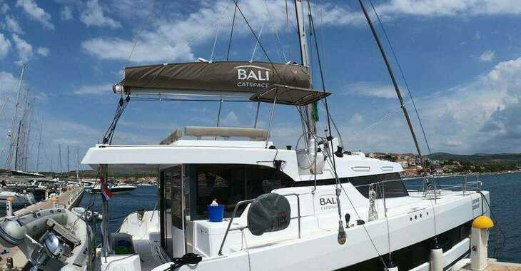 Rent a catamaran in Marina Frapa - Bali Catspace