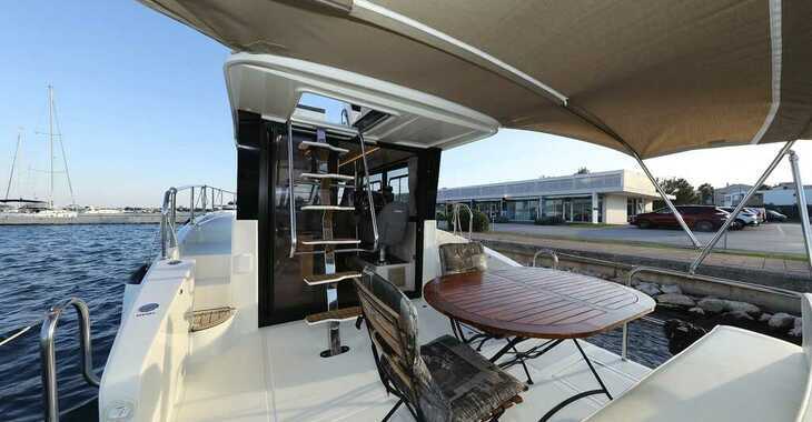 Rent a yacht in Marina Sukosan (D-Marin Dalmacija) - Futura 40 Grand Horizon