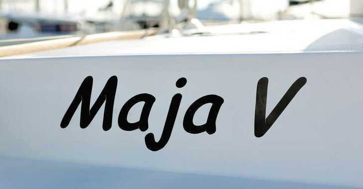 Rent a catamaran in Marina Sukosan (D-Marin Dalmacija) - Lagoon 400 S2 - 4 + 2 cab.