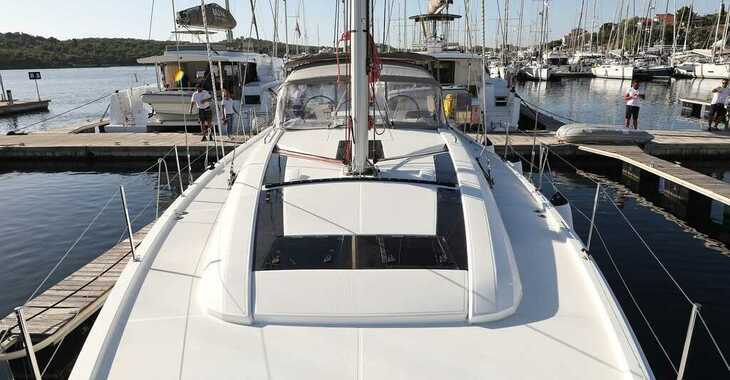 Rent a sailboat in Marina Mandalina - Oceanis 51.1 - 5 + 1 cab.