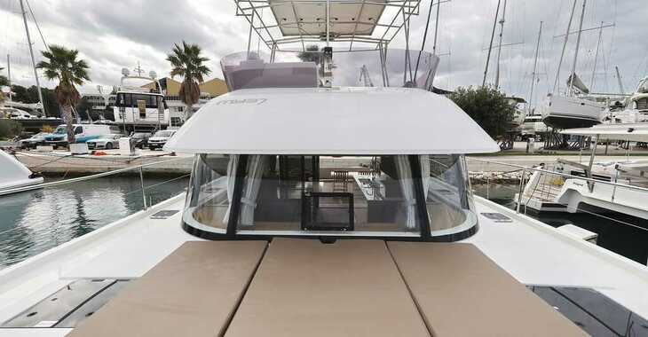 Rent a power catamaran in SCT Marina - Fountaine Pajot MY 37
