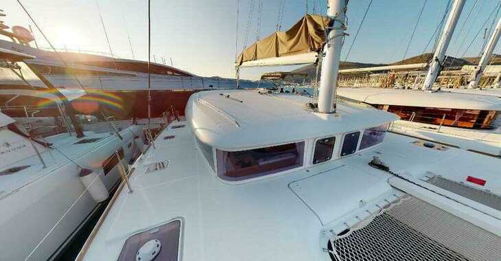 Rent a catamaran in SCT Marina - Lagoon 400 - 4 + 2 cab.