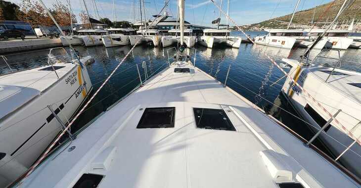 Chartern Sie segelboot in SCT Marina Trogir - Oceanis 48 - 5 cab.