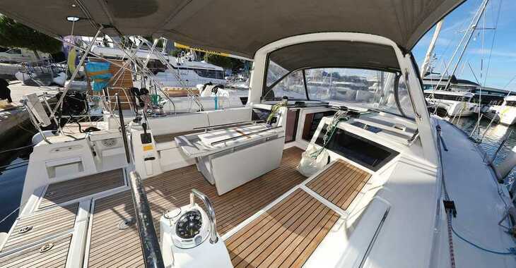Rent a sailboat in SCT Marina - Oceanis 48 - 5 cab.