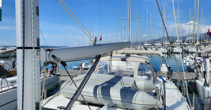 Chartern Sie segelboot in Marina Kastela - Dufour 430 Grand Large