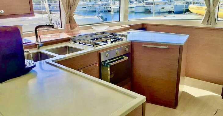 Rent a catamaran in Marina Mandalina - Lagoon 52-5