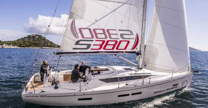 Chartern Sie segelboot in Marine Pirovac - Salona 380 Performance