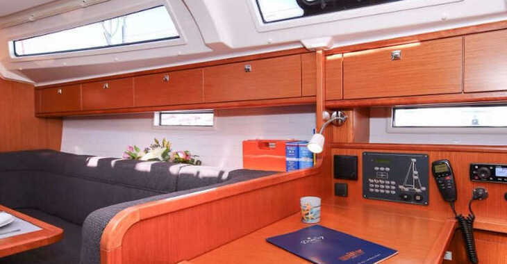 Rent a sailboat in Marine Pirovac - Bavaria Cruiser 41S Performance