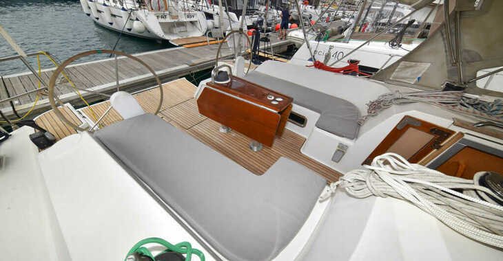 Rent a sailboat in Zadar Marina - Bavaria Cruiser 46  