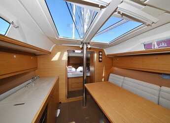 Alquilar velero en Veruda - Dufour 382