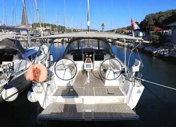 Alquilar velero en Veruda - Dufour 382