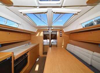 Alquilar velero en Veruda - Dufour 382