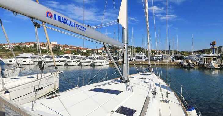 Rent a sailboat in Veruda - Sun Odyssey 519