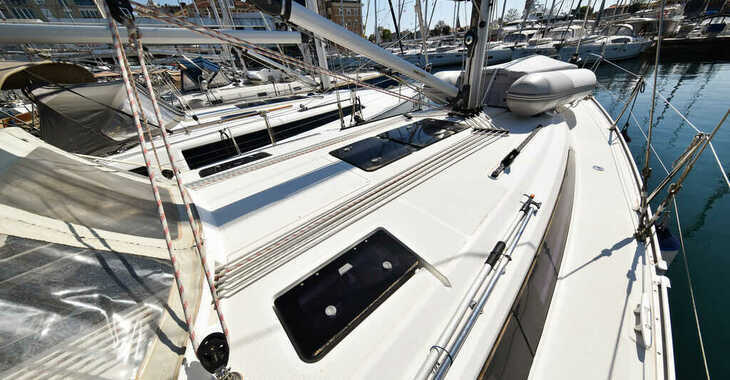Rent a sailboat in Marina Tankerkomerc - Bavaria Cruiser 41