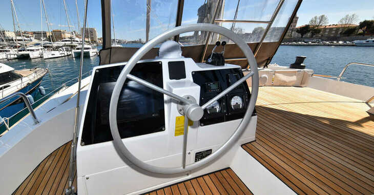 Rent a catamaran in Zadar Marina - Bali 4.6
