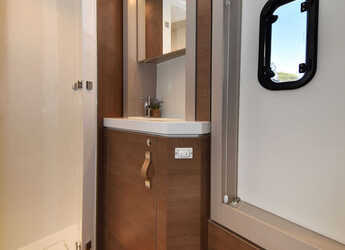 Noleggiare catamaran in Marina Tankerkomerc - Bali 4.6