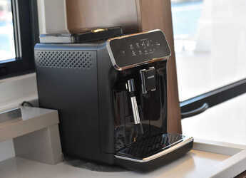 Noleggiare catamaran in Marina Tankerkomerc - Bali 4.6