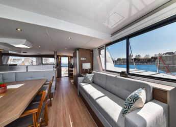 Noleggiare catamaran in Marina Tankerkomerc - Bali 4.6