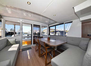 Noleggiare catamaran in Marina Tankerkomerc - Bali 4.6