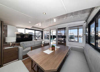 Noleggiare catamaran in Marina Tankerkomerc - Bali 4.6