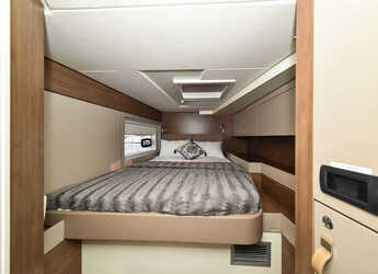 Noleggiare catamaran in Marina Tankerkomerc - Bali 4.6