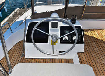 Noleggiare catamaran in Marina Tankerkomerc - Bali 4.6