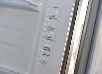 Noleggiare catamaran in Marina Tankerkomerc - Bali 4.6