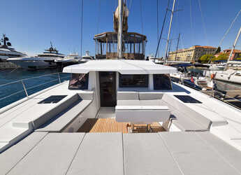 Noleggiare catamaran in Marina Tankerkomerc - Bali 4.6