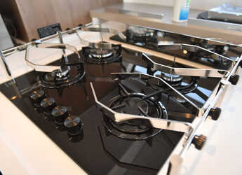 Noleggiare catamaran in Marina Tankerkomerc - Bali 4.6