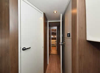 Noleggiare catamaran in Marina Tankerkomerc - Bali 4.6