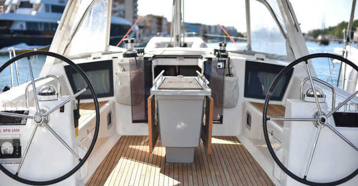 Rent a sailboat in D-Marin Borik - Oceanis 45