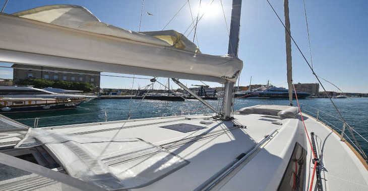 Rent a sailboat in D-Marin Borik - Oceanis 45
