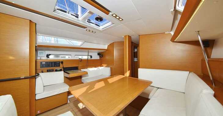 Rent a sailboat in Veruda - Sun Odyssey 449