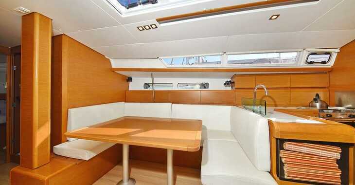 Rent a sailboat in Veruda - Sun Odyssey 449