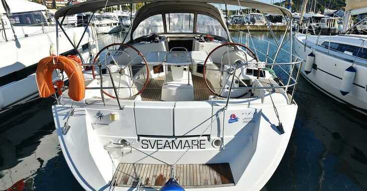 Rent a sailboat in Veruda - Sun Odyssey 44 i