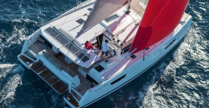 Rent a catamaran in Paros - Astréa 42 Maestro