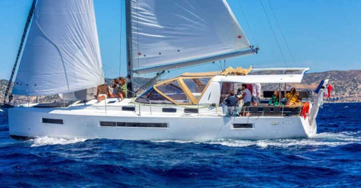 Rent a sailboat in Paros - Sun Loft 47