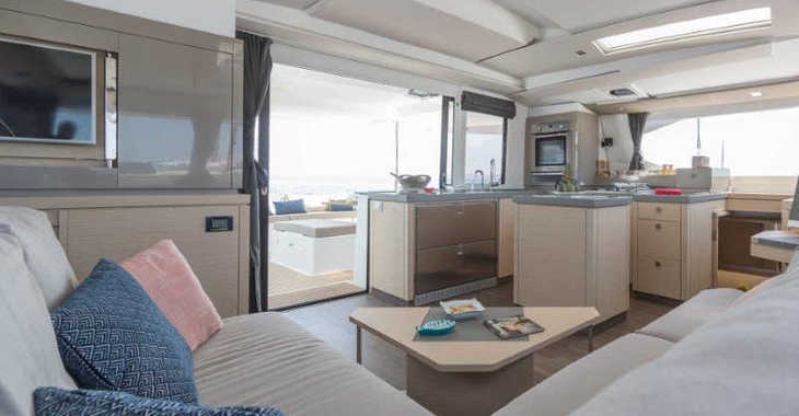 Rent a catamaran in Mykonos Marina - Saona 47