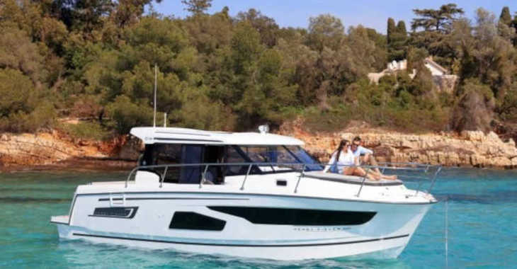 Rent a motorboat in Marina Tankerkomerc - Merry Fisher 1095