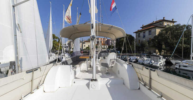 Rent a motorboat in Zadar Marina - Swift Trawler 34 Fly