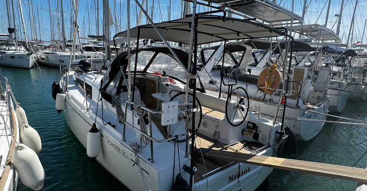 Rent a sailboat in Marina Sukosan (D-Marin Dalmacija) - Oceanis 30.1
