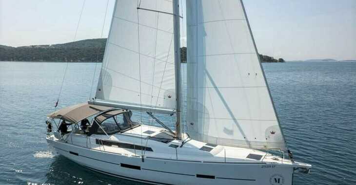 Rent a sailboat in SCT Marina Trogir - Dufour 460